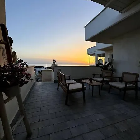 Casa Mira Luxury Sea House Fco Airport Apartment