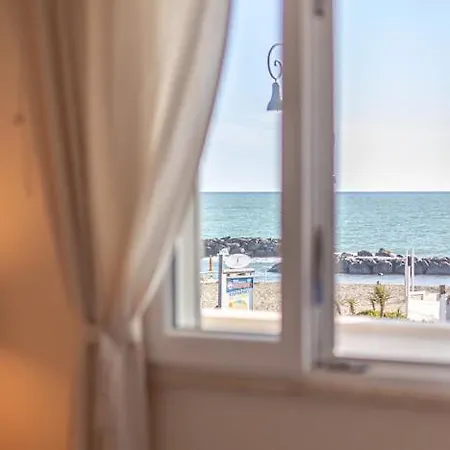 Casa Mira Luxury Sea House Fco Airport Fiumicino