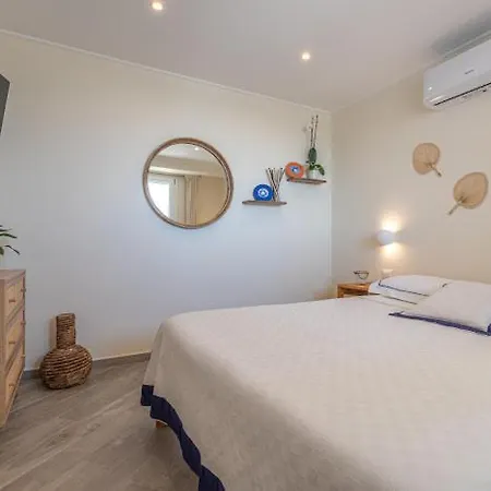 Casa Mira Luxury Sea House Fco Airport *