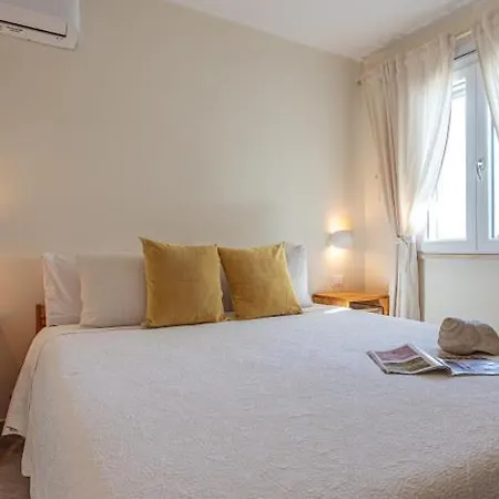 Casa Mira Luxury Sea House Fco Airport *