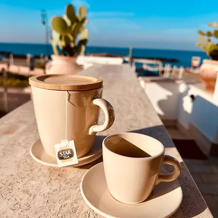 Casa Mira Luxury Sea House Fco Airport דירה