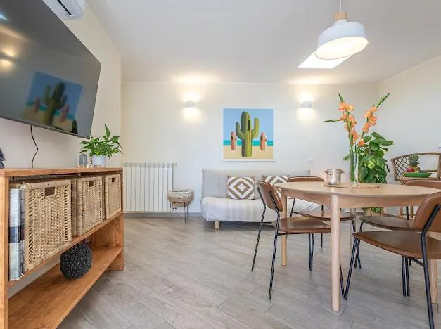 Daire Casa Mira Luxury Sea House Fco Airport *