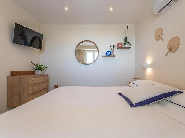 Daire Casa Mira Luxury Sea House Fco Airport *