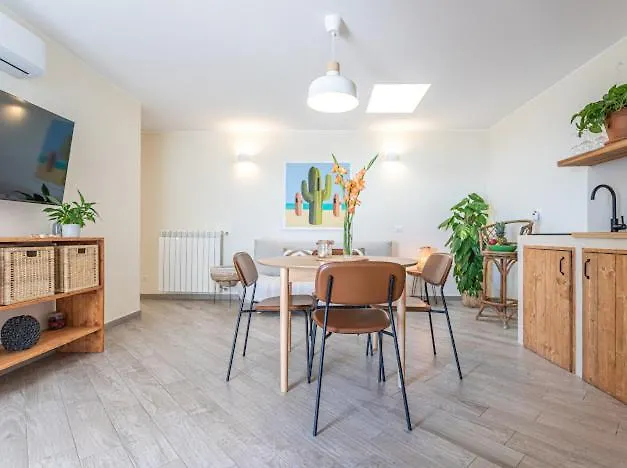 Casa Mira Luxury Sea House Fco Airport Daire Fiumicino